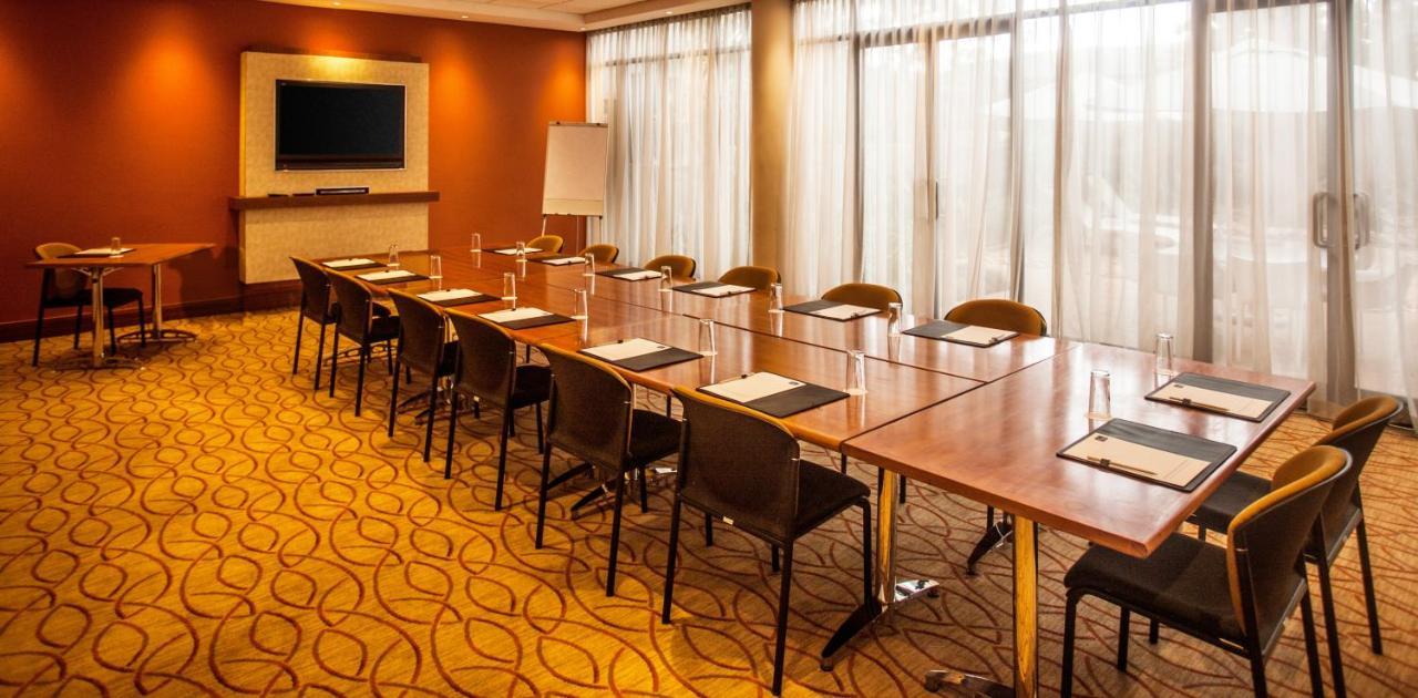 Garden Court Hatfield 3*